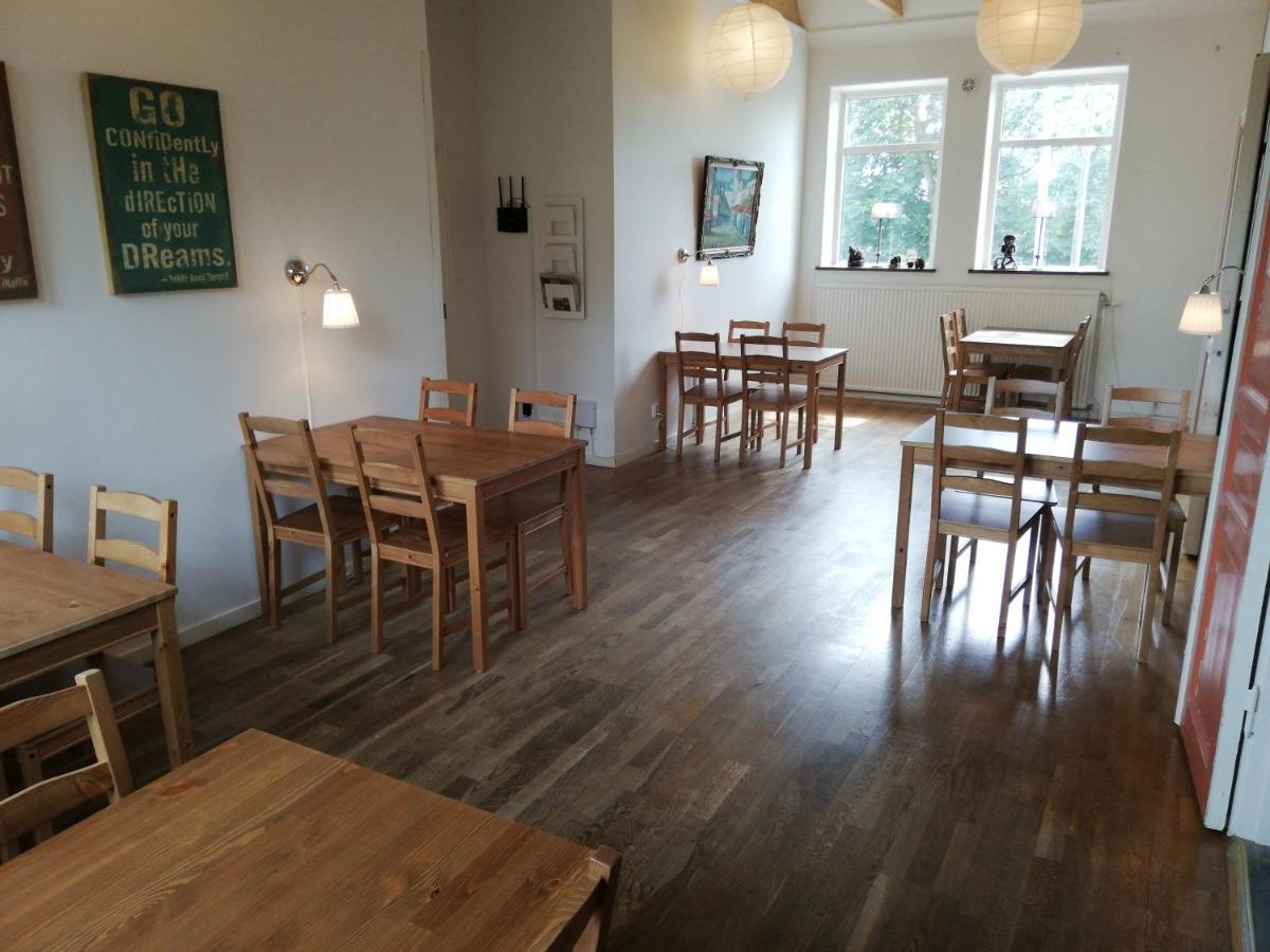 Hallandsasen Hostel Hjarnarp Bagian luar foto